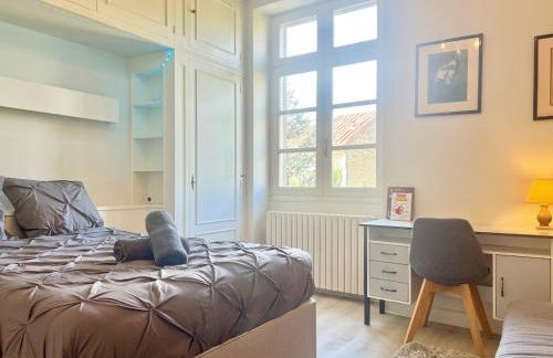 Bourgeois House - 16 personnes, Piscine, 6 chambres, 8 lits, 4 SDB, Centre-ville, CLIM - Foto 72