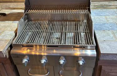 Backyard Oasis-Pool & Grill-Heart of Friendswood - Foto 41