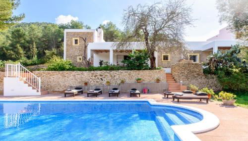 7 Bedroom Villa with Pool - 5mins walk to Cala Llonga Beach - Can Ramon - Foto 5, Garden view
