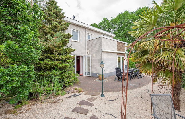 Group Getaway in Arcen - Photo 1