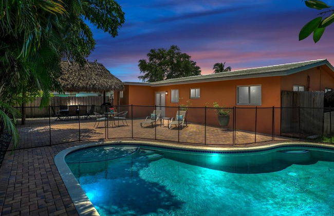 Hidden Gem Vacation Villa w Private Pool Tikihut - Foto 15