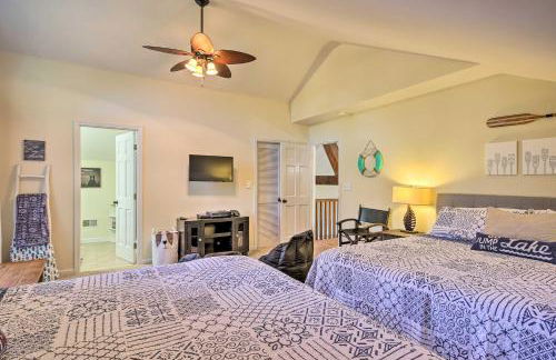 Lakefront Paradise with Fire Pit - Dogs Welcome! - Foto 13