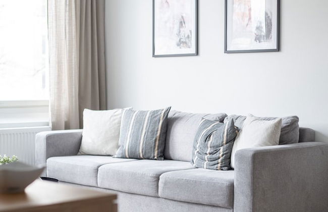 2BR Downtown Home with Balcony & BEST Location - Foto 11