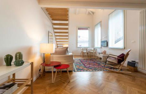 Asinelli Panoramic Rooftop, In front of the Two Towers - Photo 4