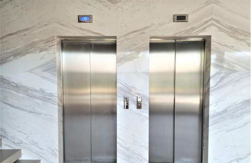 Ahoy Apartments - Photo 22