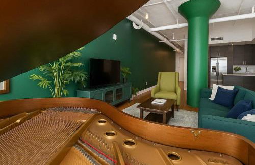 Moss & Oak - King Bed - Grand Piano - TOP FLOOR - Foto 22