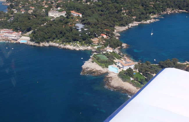 Passeio privado de monomotor saindo de Cannes - Foto 5