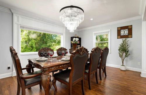 Spacious 6BR Getaway Game Room Firepit NYC - Foto 11