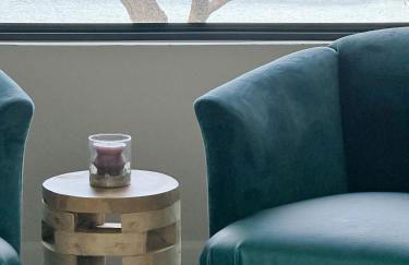 Newly Renovated 4B, 2.5 bath Lakefront home with South Grand Lake Views and dock - Foto 4