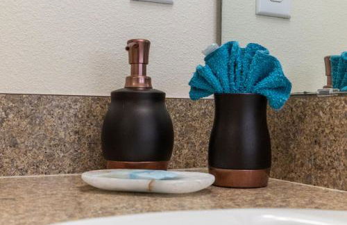 Peaceful yet perfect location, private pool home - Foto 33