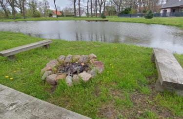 Domek nad stawem - Foto 15