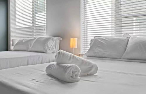 Spacious Studio in Midtown Free Pool and Parking - Foto 14