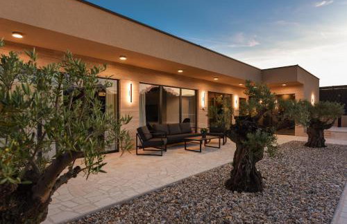 Villa Tina with Swimming Pool, Tennis court, Games room, Sauna, Gym, BBQ - Foto 26