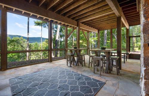 Copperline Lodge - Luxury Creekside Retreat - Creekside Views, Hot Tub, Game Room, Outdoor Fireplaces, Chef Kitchen, Fire Pit - - Foto 54