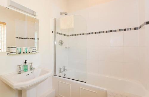 Graham Cottage - Photo 13