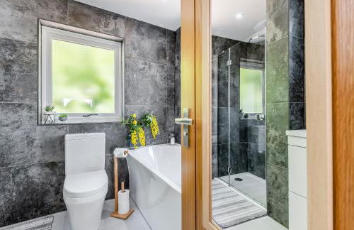 Llwynblyfyn - Photo 20