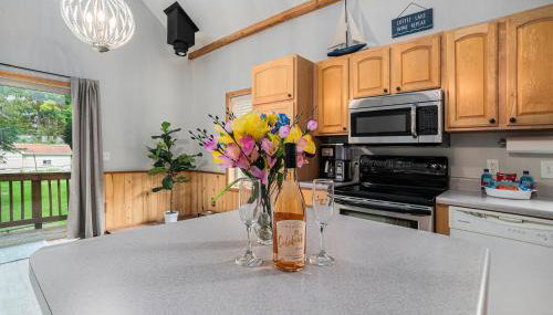 Tranquil 5-BR Lake House Near Duck Lake TC ➠7570 - Foto 4, Other