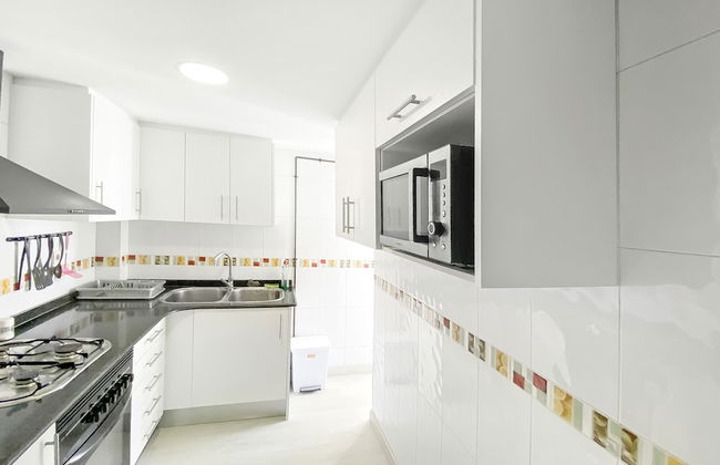 Elegant 4 beds train station upto 6 Pax - Foto 17