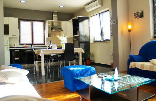 Schöne Ferienwohnung mit Terrasse, Roses - Photo 43