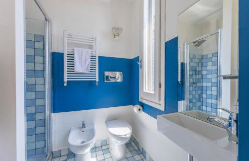 Milan Central Penthouse with Terraces, Jacuzzi & Garage - Foto 42