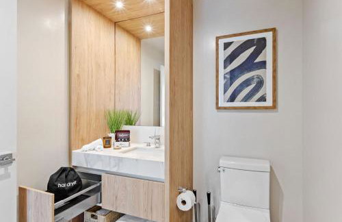 Stylish Apt with Rooftop Pool in Downtown Miami - Foto 25