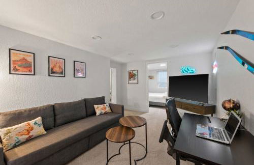 Spacious Retreat Patio, Games, and Quick to DEN - Foto 31