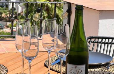 Two bedroom, two bathroom, balcony, pool area, view - Photo 35