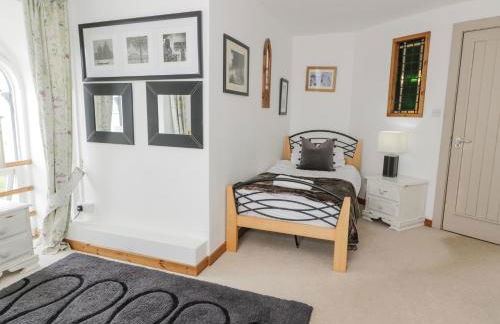 Capel Mawr - Photo 32