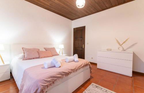 Casa do Pinheiro with shared swimming pool - Photo 14