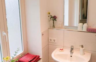 Schloms Hof - Foto 51