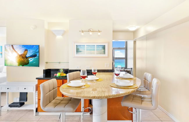 Diamond Head and Ocean views with King Bed and Parking - Foto 40