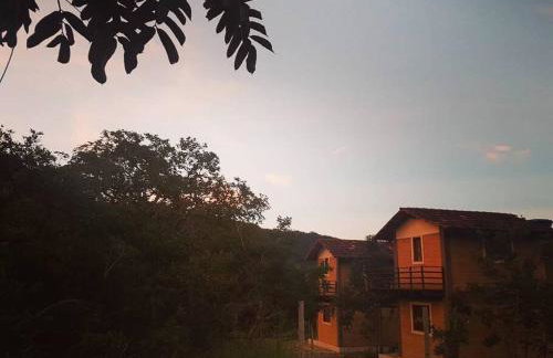 Rosa dos Ventos Chalés - Foto 25