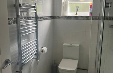 2 bedroom bungalow, 15 minutes to Alton Towers, dog friendly - Foto 22