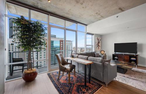 Spire - Unit 1810 - Foto 1