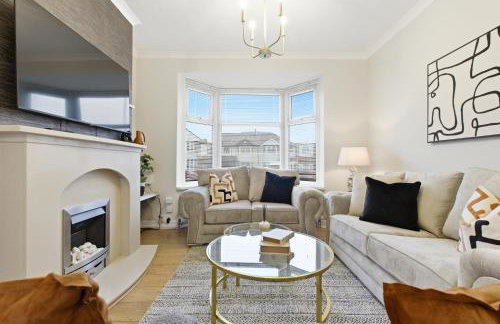 NEW 4 Beds Huge Driveway for LWBs Group Base Willenhall Bilston Junction 10 M6 A454 Keyway Junction A463- Wolverhampton Walsall--Bloxwich - I54 Business Park-Molineux Stadium - BY Samina - ARZ Stays - Regular Work & Long Stays Available - Foto 30