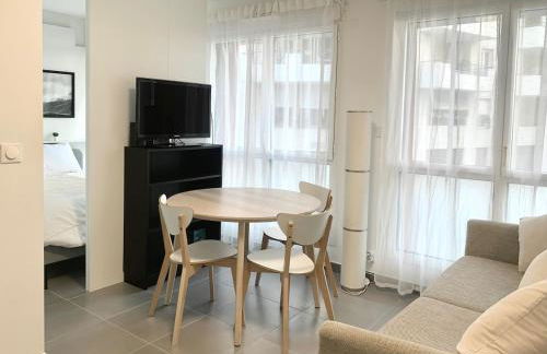 Modern Studio by Port & Old Town - Photo 13