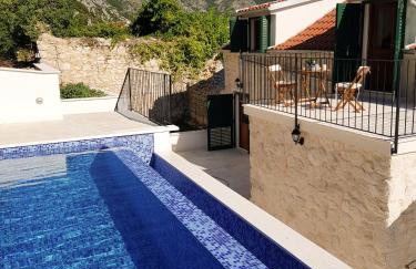 Villa Kontesa - Photo 14