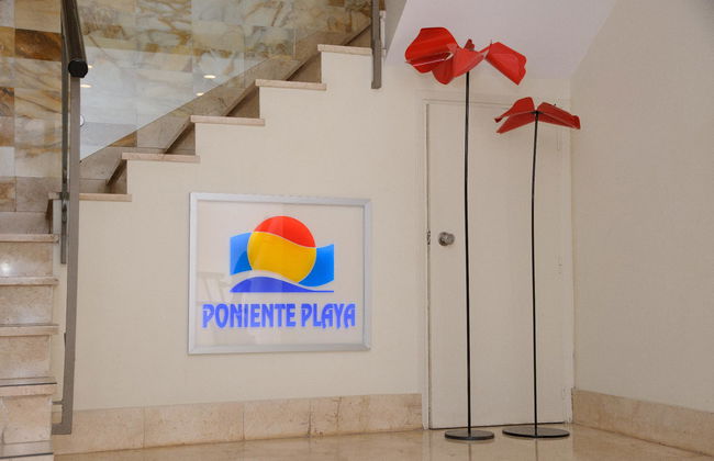 Poniente Playa Aparthotel - Photo 2
