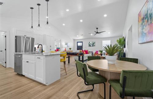 Game Night Getaway - 3BR Near WinStar - Foto 10