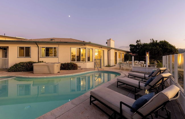 Vista by Avantstay Stunning Estate w/ Views of the Pacific Ocean Pool & Spa - Foto 31