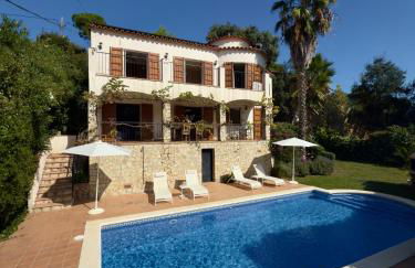 Beautiful Spacious Villa with Mountain View and Private Pool - Foto 46