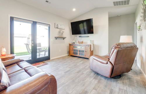 Walk to Moses Lake! Family Home with Fenced Yard - Foto 1