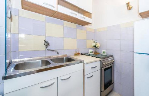 Lovely Home In Unesic - Foto 23