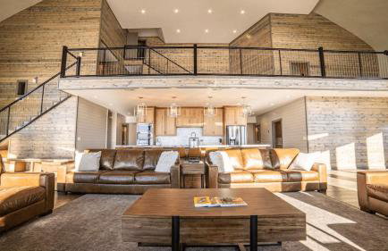 East Cabin- Yellowstone Family Retreat- Sled Hill - Foto 3