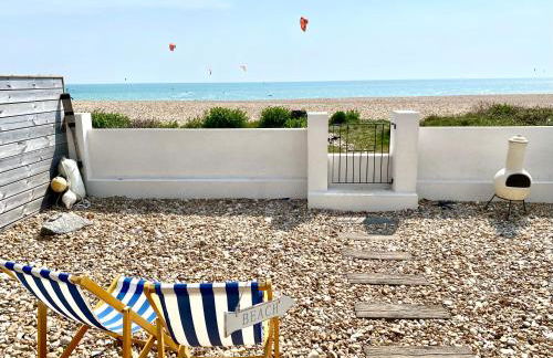 Driftwood Beach House - Photo 7