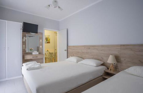 Aggelos Apartments & Deluxe Studios - Photo 13