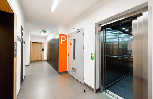 Metro Bemowo Colourful Apartment by BookingHost - Foto 23