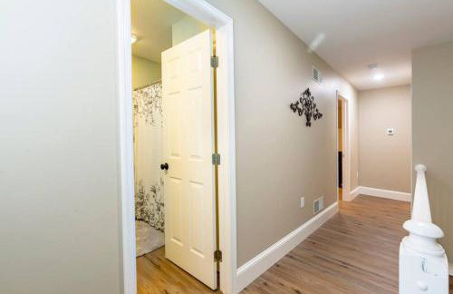 The Queen Place - Updated-Private Backyard - Foto 22