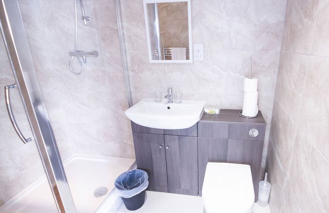 Lees House - Photo 5