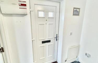 Mannys Apartment - Nice & Cozy 4Bed Flagship Lodge - Photo 44